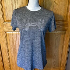 Under Armour Women’s Loose Fit HeatGear Short Sleeve Shirt, Size Small